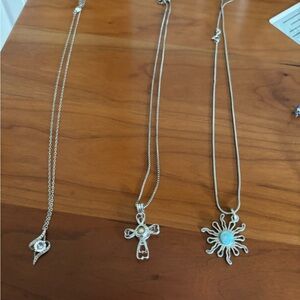 Elegant Silver Necklace Set (3)